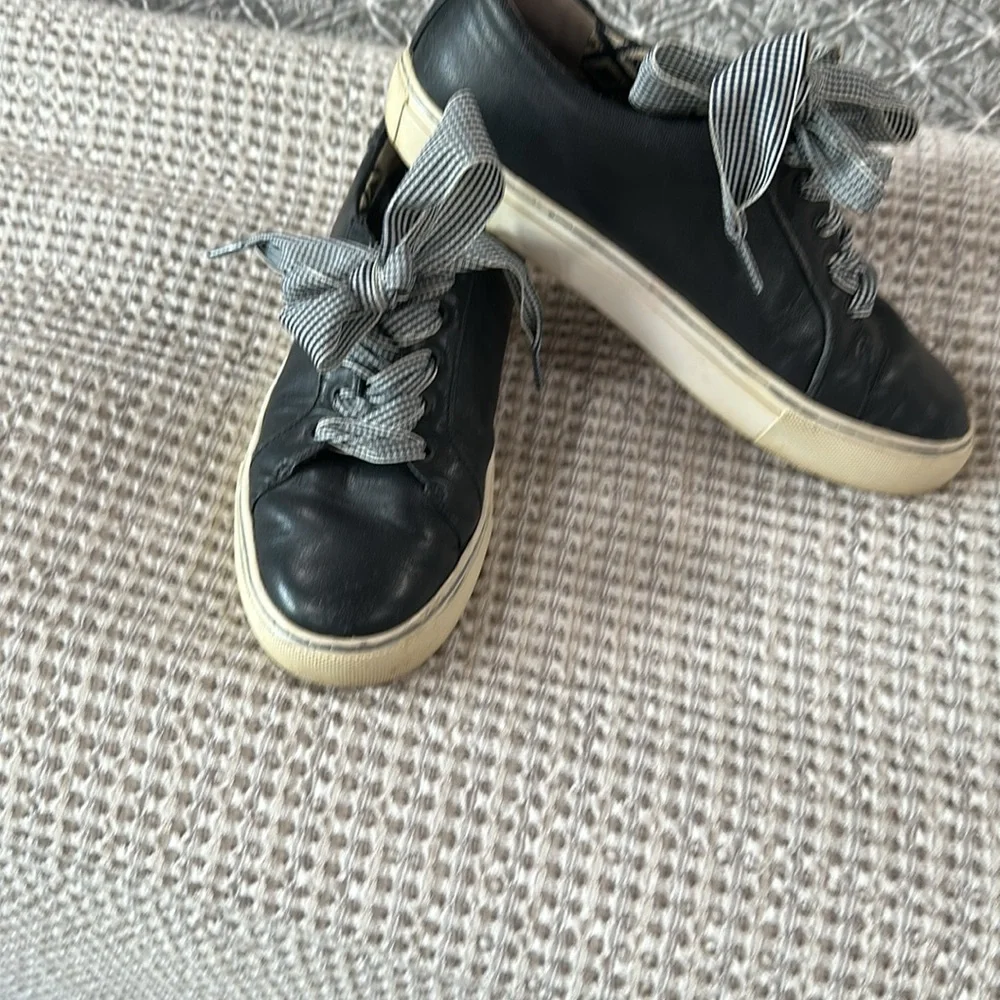 Tory Burch Navy Leather sneakers with Checkered ribbon laces Laces 6.5 M